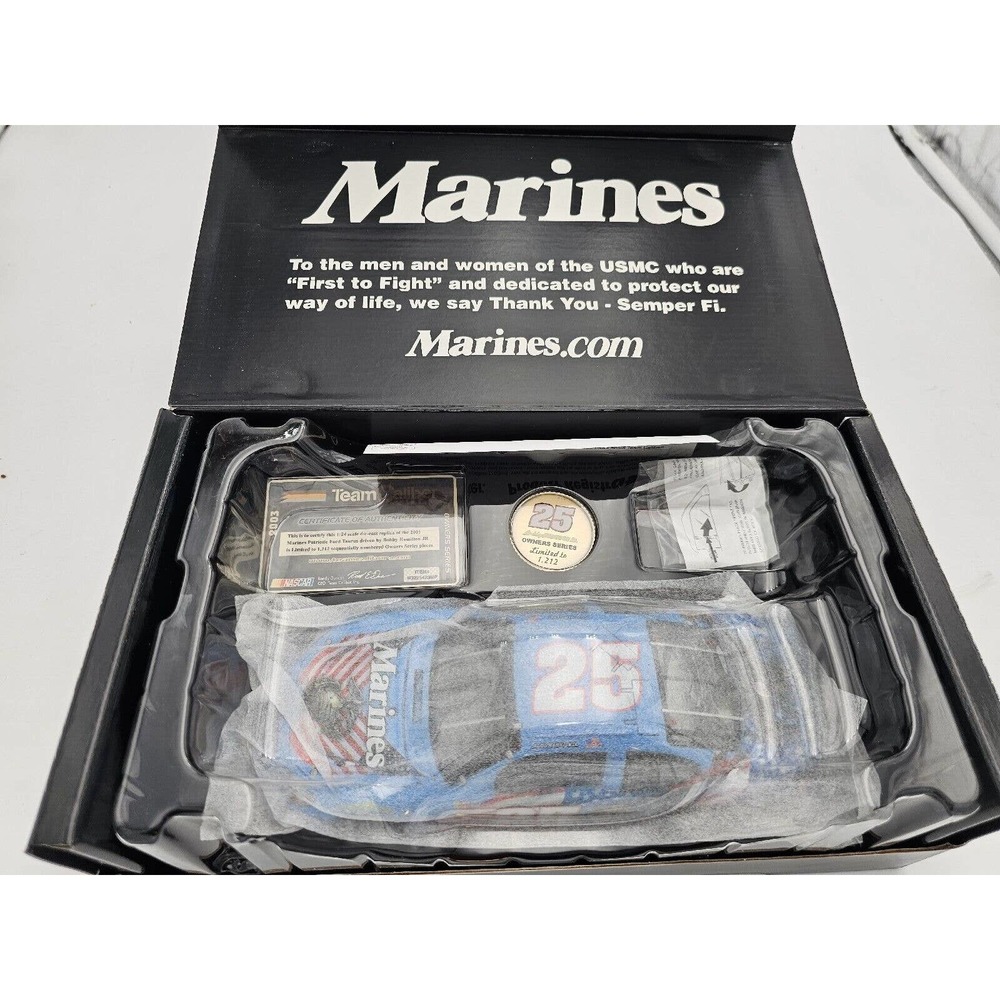 Bobby Hamilton Jr Marines PATRIOTIC #25 03 NASCAR 1:24 Scale Team Caliber